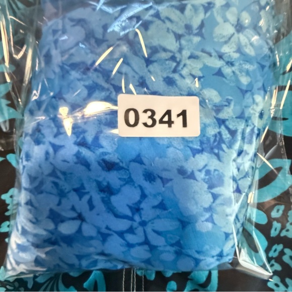 Blue Patterned Women's Top - Picture 6 of 6